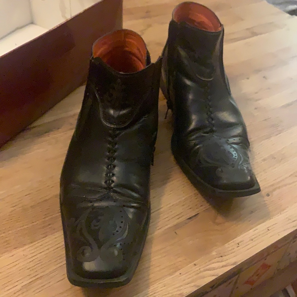 Black boots